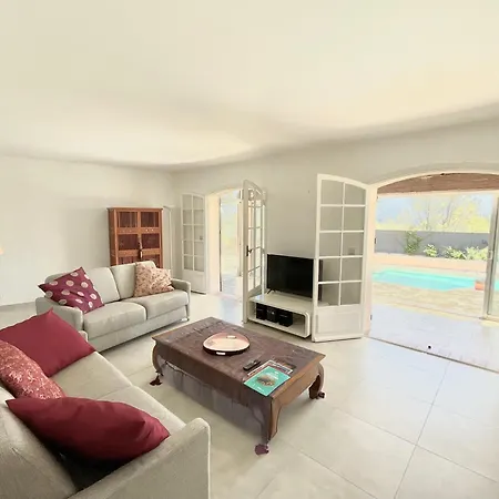 Charming French Riviera // Pool, Seaview, Ac, 9pax // Villa